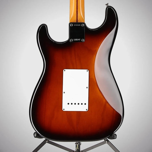 70th Anniversary American Vintage II 1954 Stratocaster, Maple Fingerboard, 2-Color Sunburst (RC3) (00106)