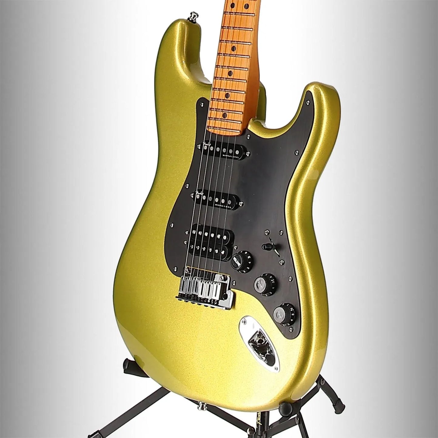 American Ultra II Stratocaster HSS, Maple Fingerboard, Solar Flare (X1) (38263)