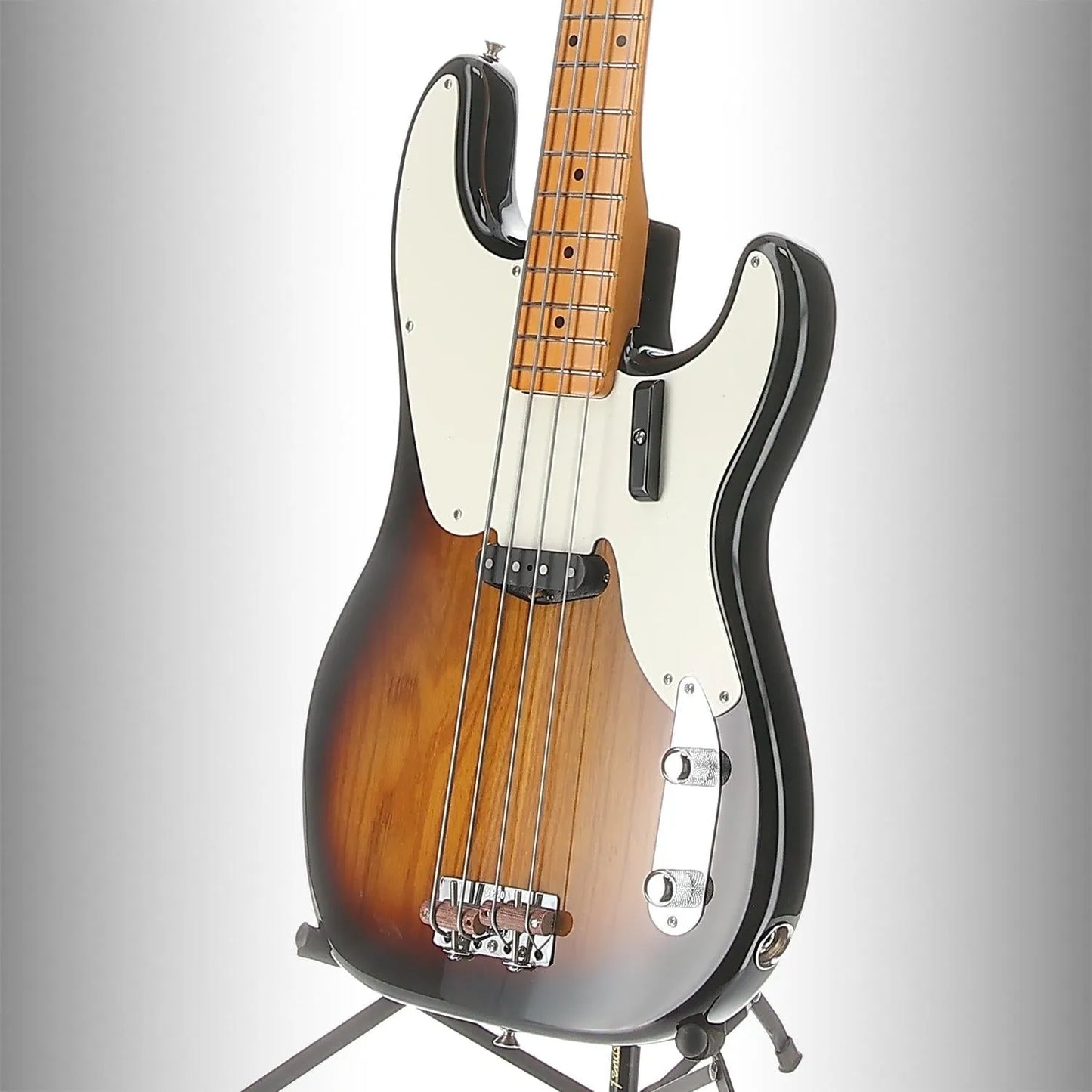 American Vintage II 1954 Precision Bass, Maple Fingerboard, 2-Color Sunburst (H2) (V0946)