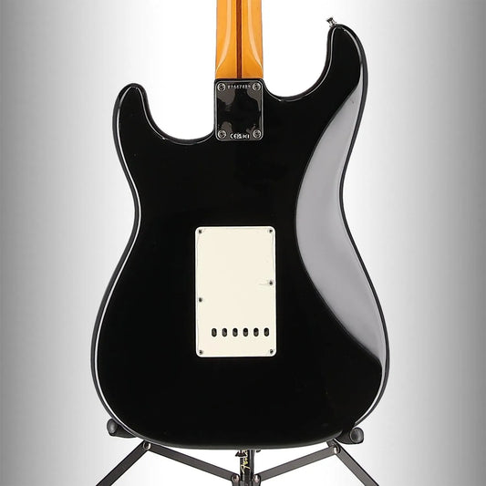 American Vintage II 1957 Stratocaster®, Maple Fingerboard, Black (EF8) (47489)