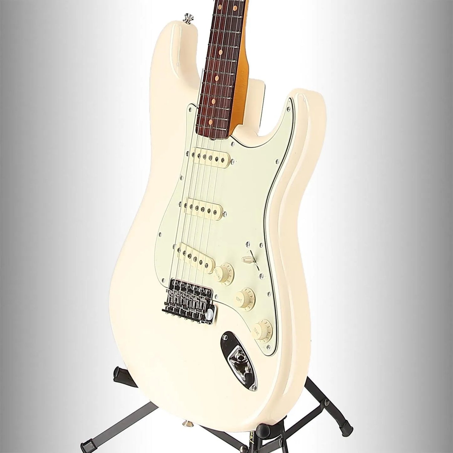American Vintage II 1961 Stratocaster, Rosewood Fingerboard, Olympic White (R7) (38650)