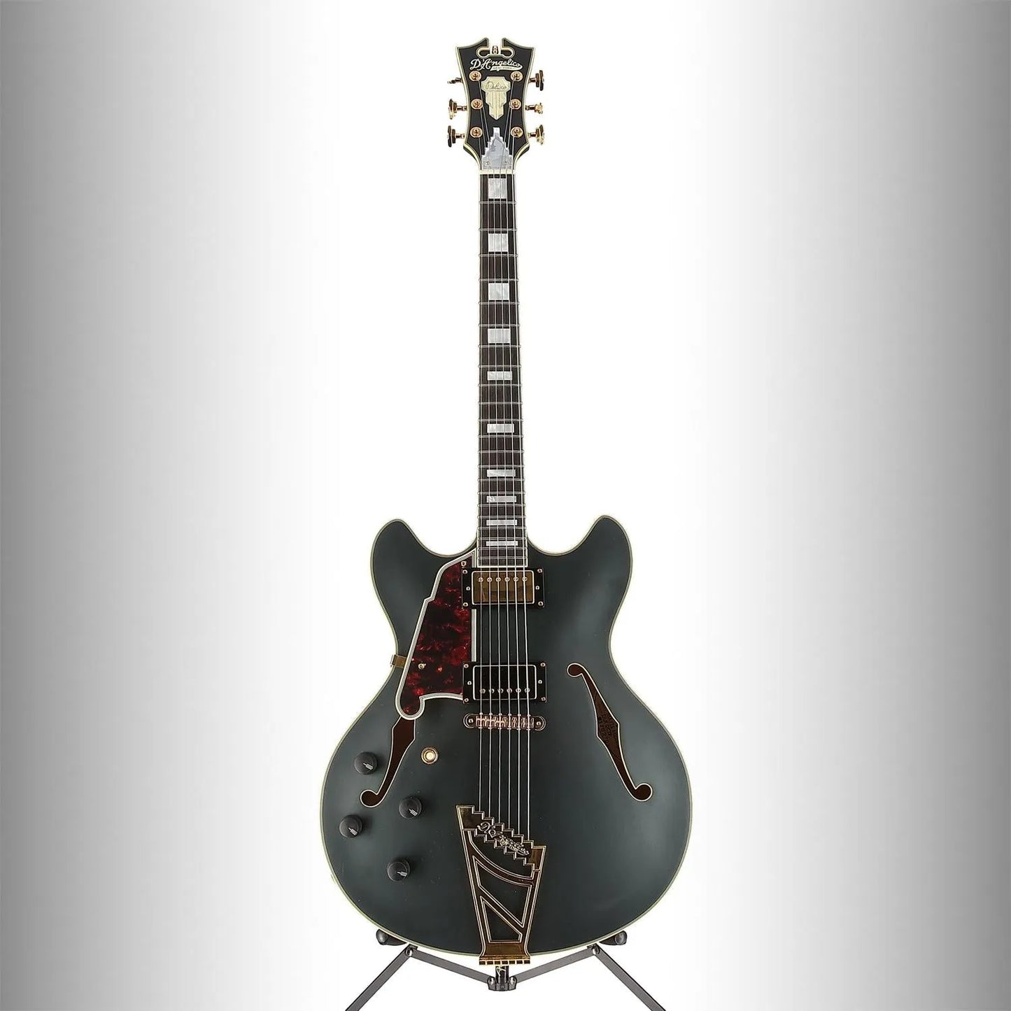 Deluxe DC Matte Midnight (A2) (02702)