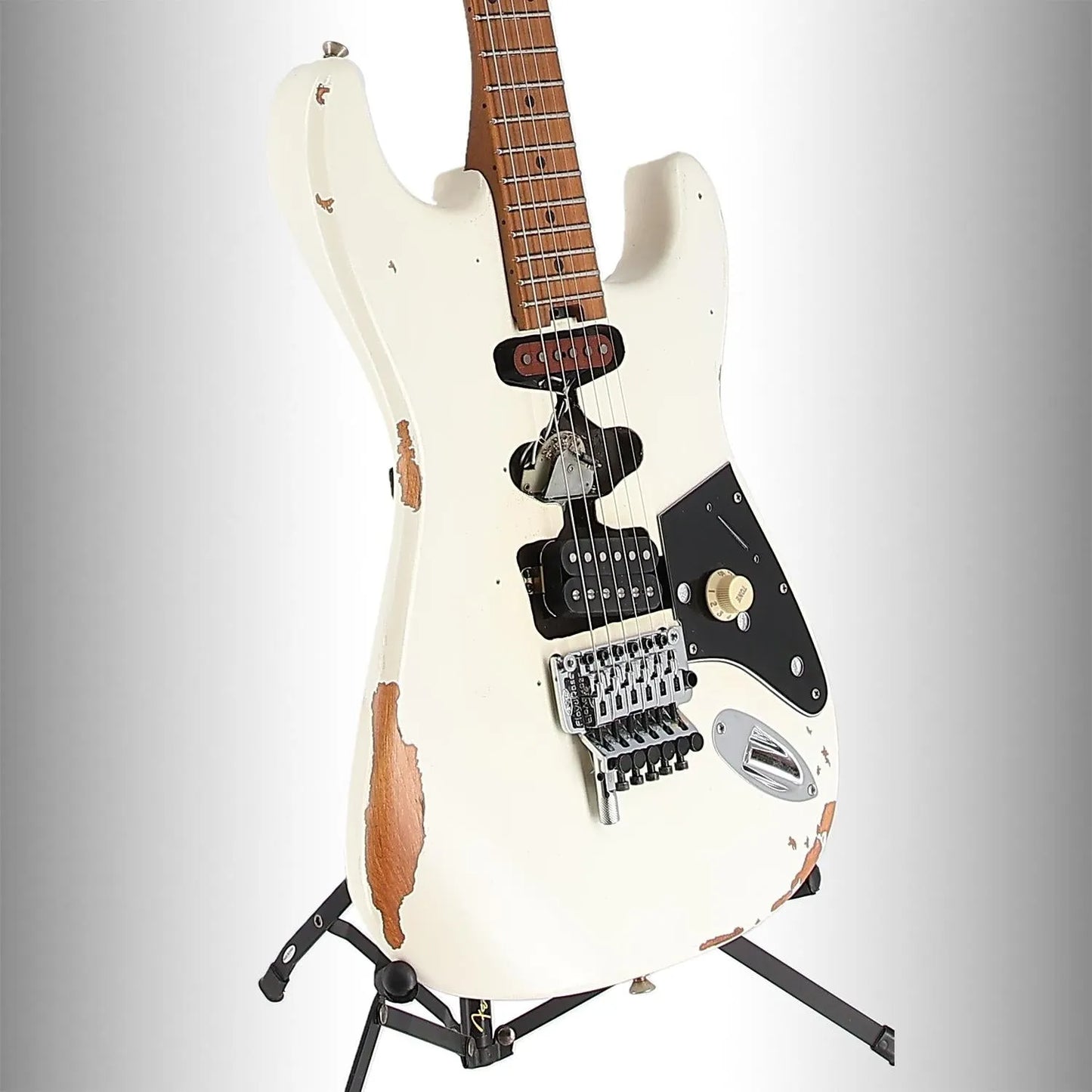EVH Frankenstein Relic Series, Maple Fingerboard, White (AA12) (03562)