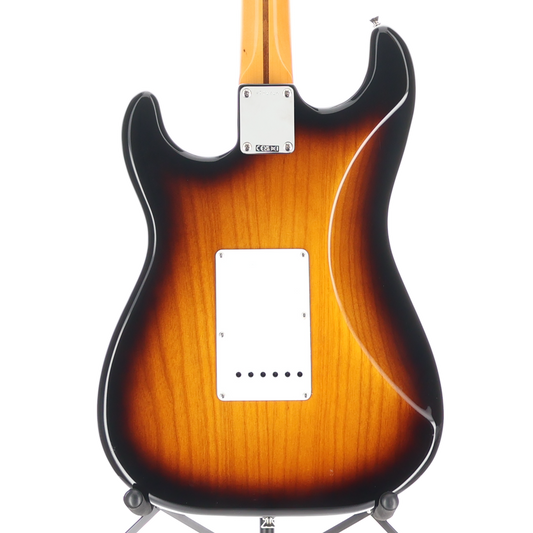 Fender 70th Anniversary American Vintage II 1954 Stratocaster, Maple Fingerboard, 2-Color Sunburst (I8) (02426)
