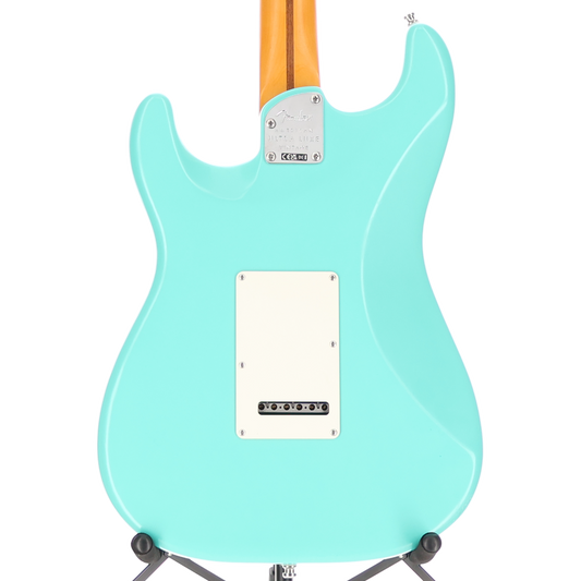Fender American Ultra Luxe Vintage '60s Stratocaster® HSS, Rosewood Fingerboard, Sea Foam Green (RC3) (03519)