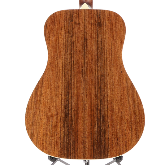 Fender California Vintage King with Case, Gold Pickguard, Aged Natural (V11) (03646)
