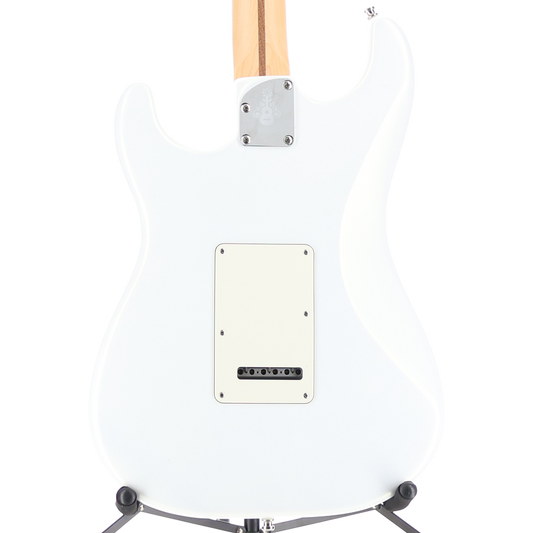 Fender Juanes Signature Stratocaster, Maple Fingerboard, Luna White (Y1) (30774)