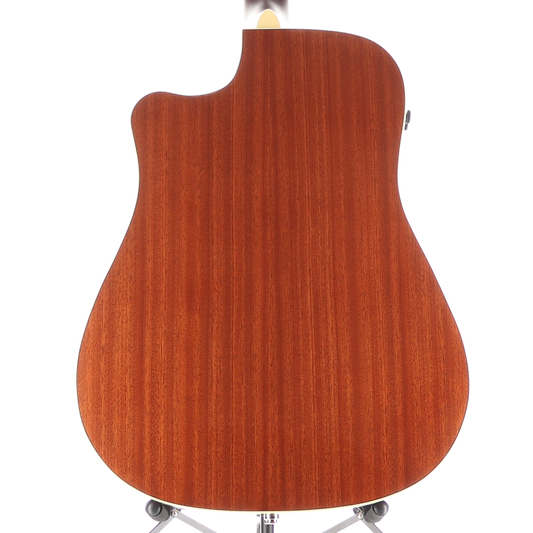 Fender Redondo Player, Walnut Fingerboard, Gold Pickguard, Natural (S1) (07310)