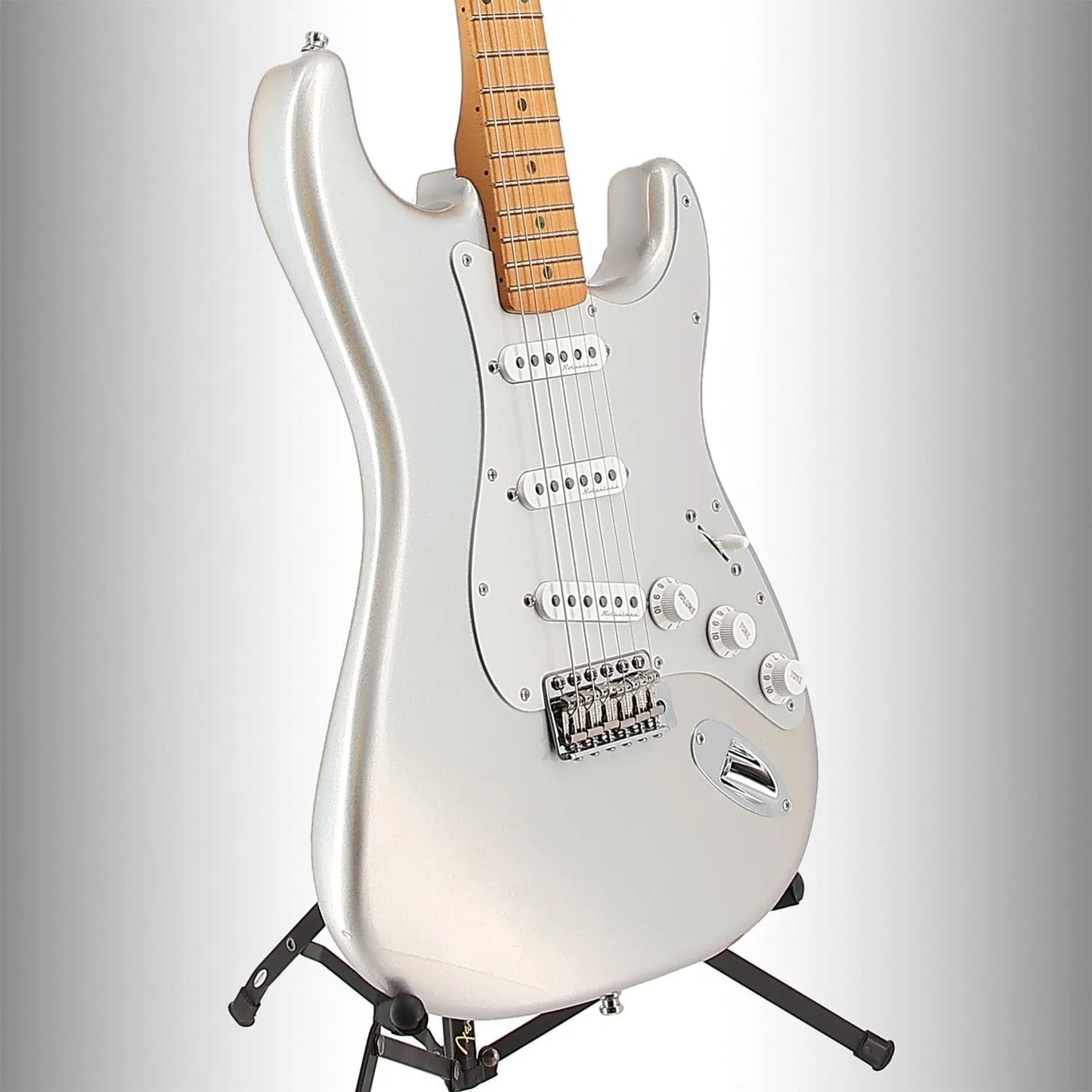 H.E.R. Stratocaster, Maple Fingerboard, Chrome Glow (AA9) (45863)