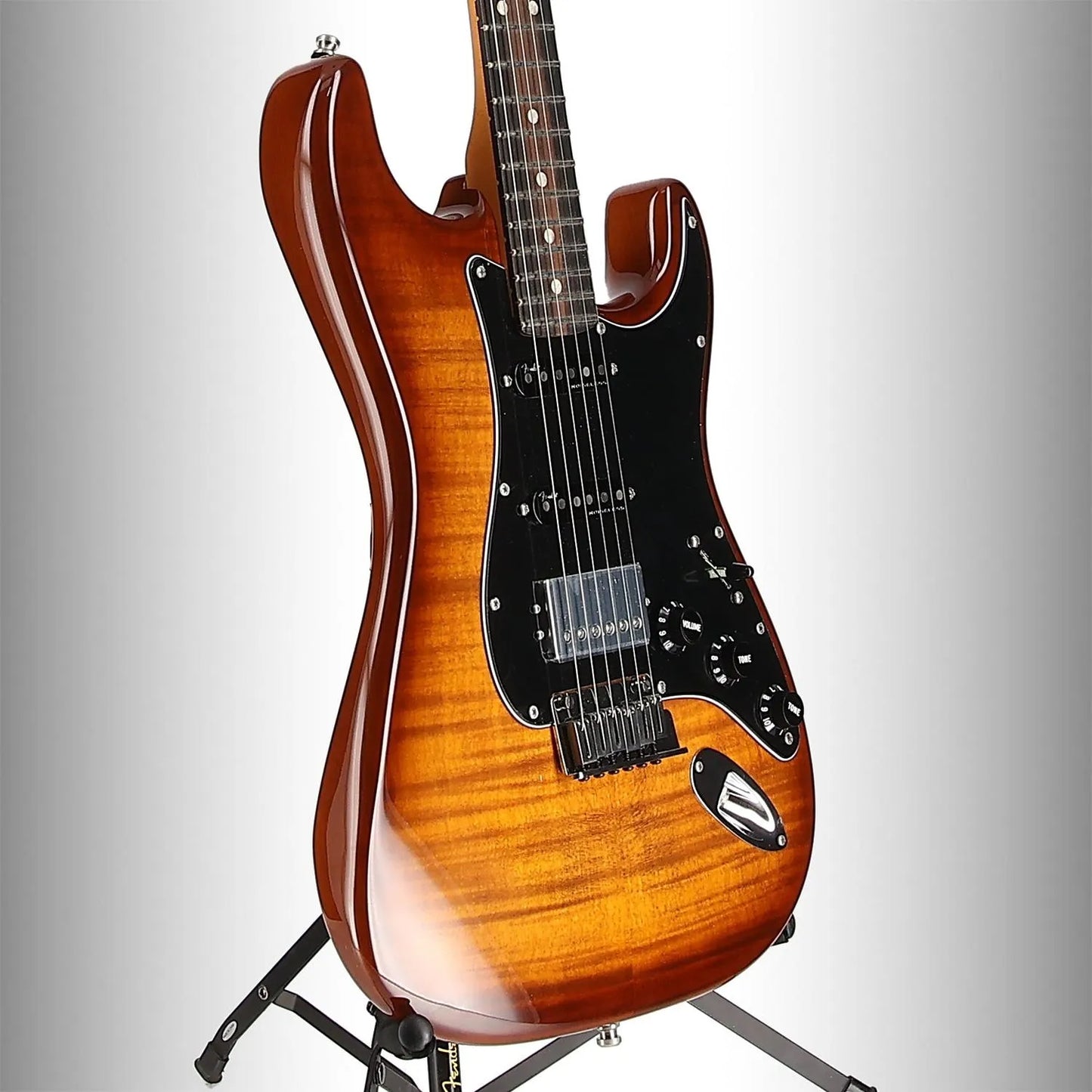 Limited Edition American Ultra Stratocaster, Tiger's Eye (93230)