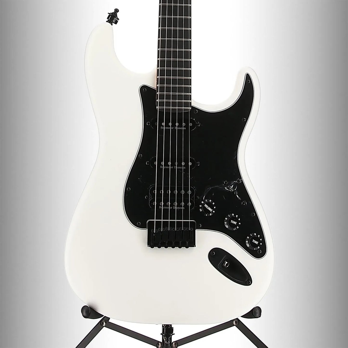 Limited Edition Player Advanced Stratocaster HSS HT, Ebony Fingerboard, Arctic White (V9) (06549)