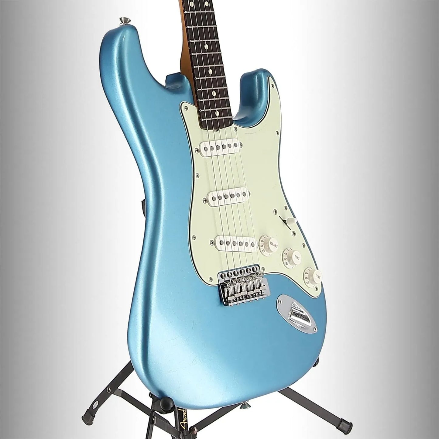 Limited Edition Road Worn '60s Stratocaster, Rosewood Fingerboard, Lake Placid Blue (T1) (92461)
