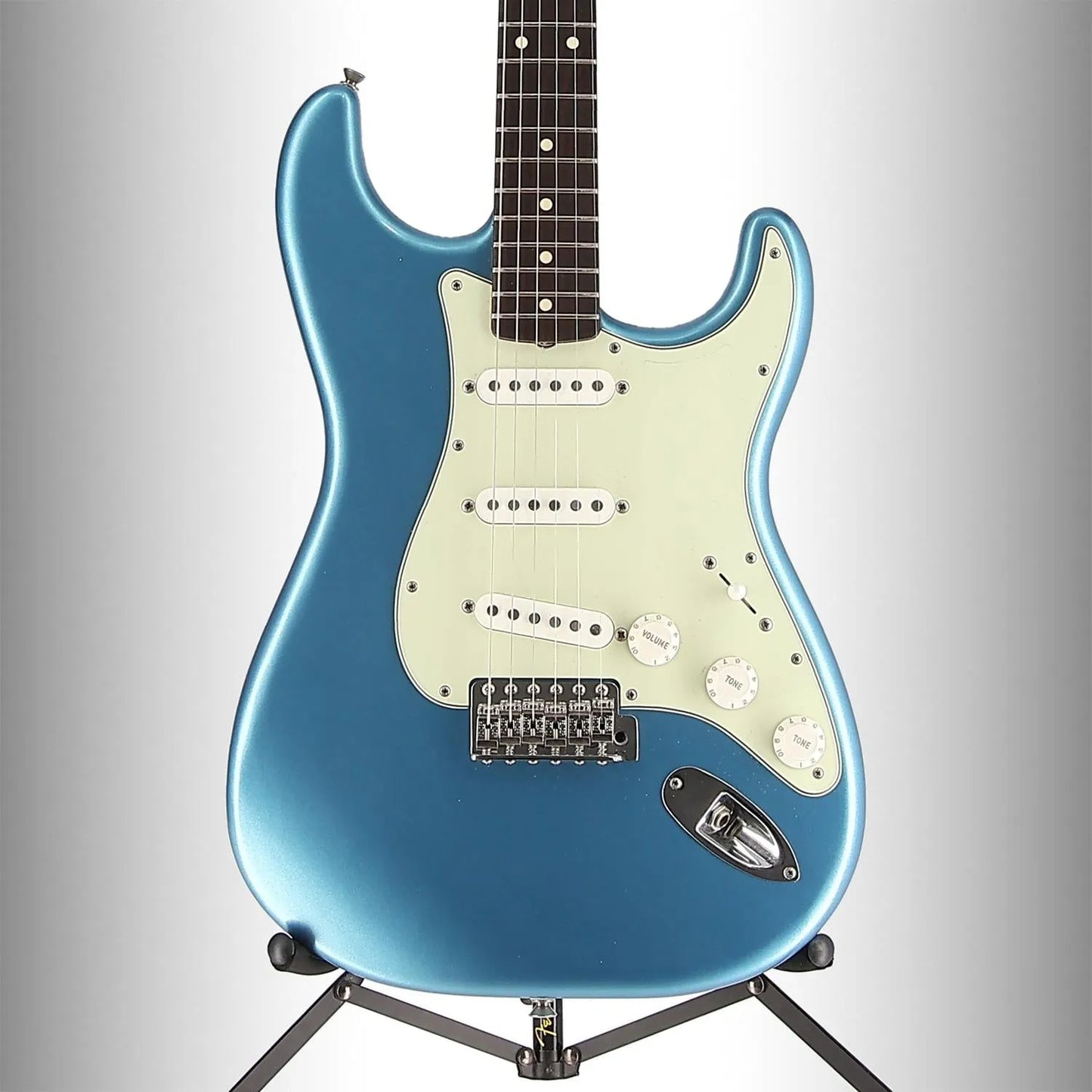 Limited Edition Road Worn '60s Stratocaster, Rosewood Fingerboard, Lake Placid Blue (T1) (92461)