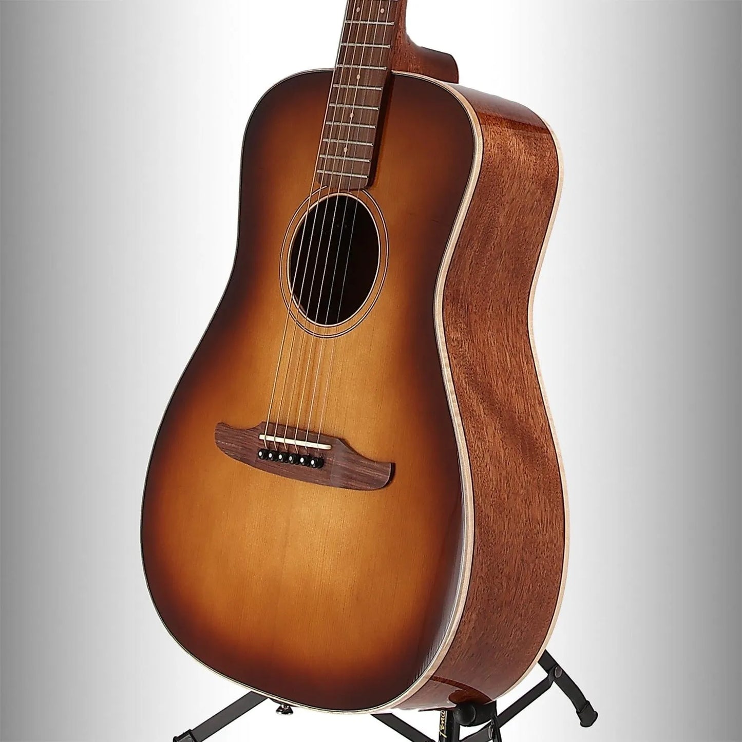 Malibu Classic, Pau Ferro Fingerboard, Aged Cognac Burst (H8) (10317)