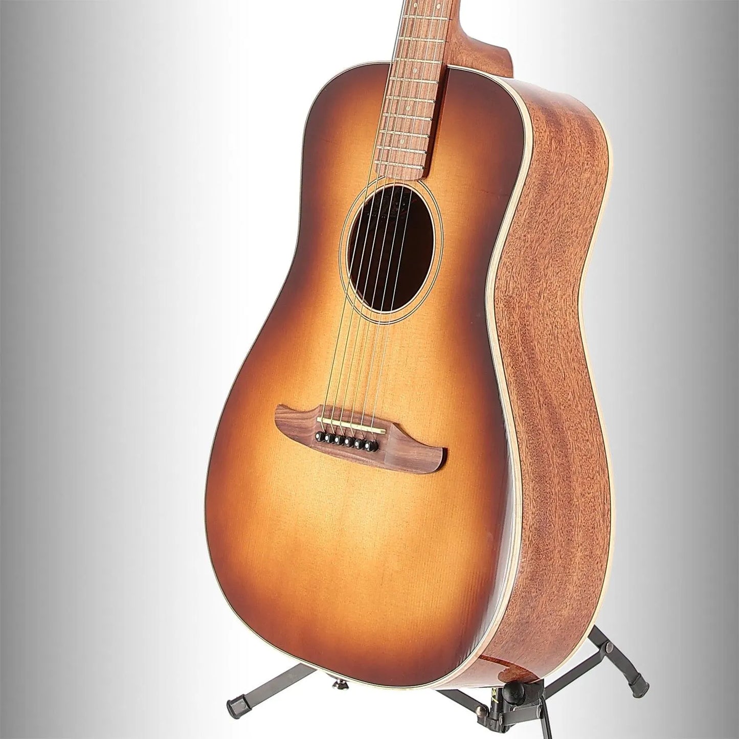 Malibu Classic, Pau Ferro Fingerboard, Aged Cognac Burst (N11) (11662)
