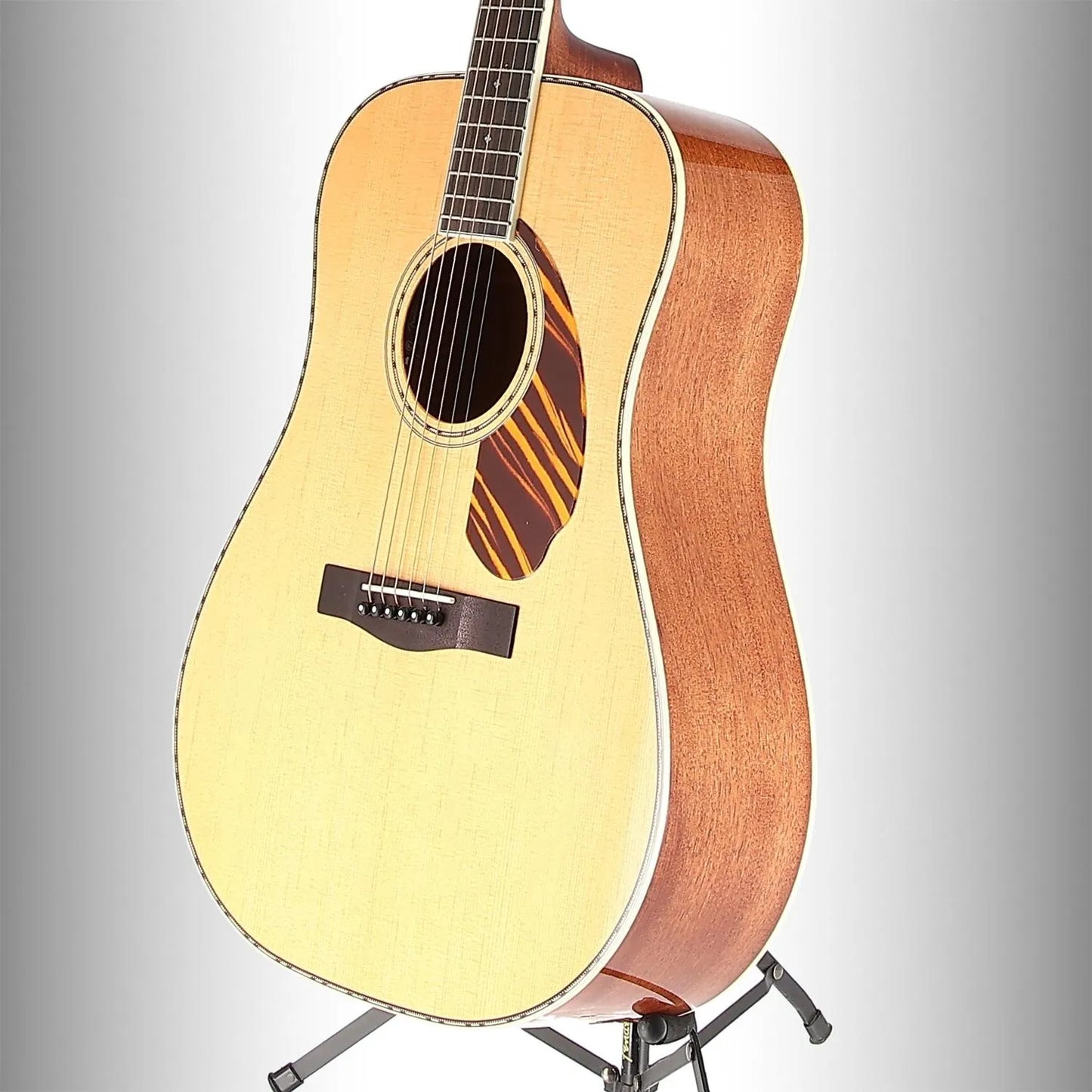 PD-220E Dreadnought, Ovangkol Fingerboard, Natural (RC4) (06746)