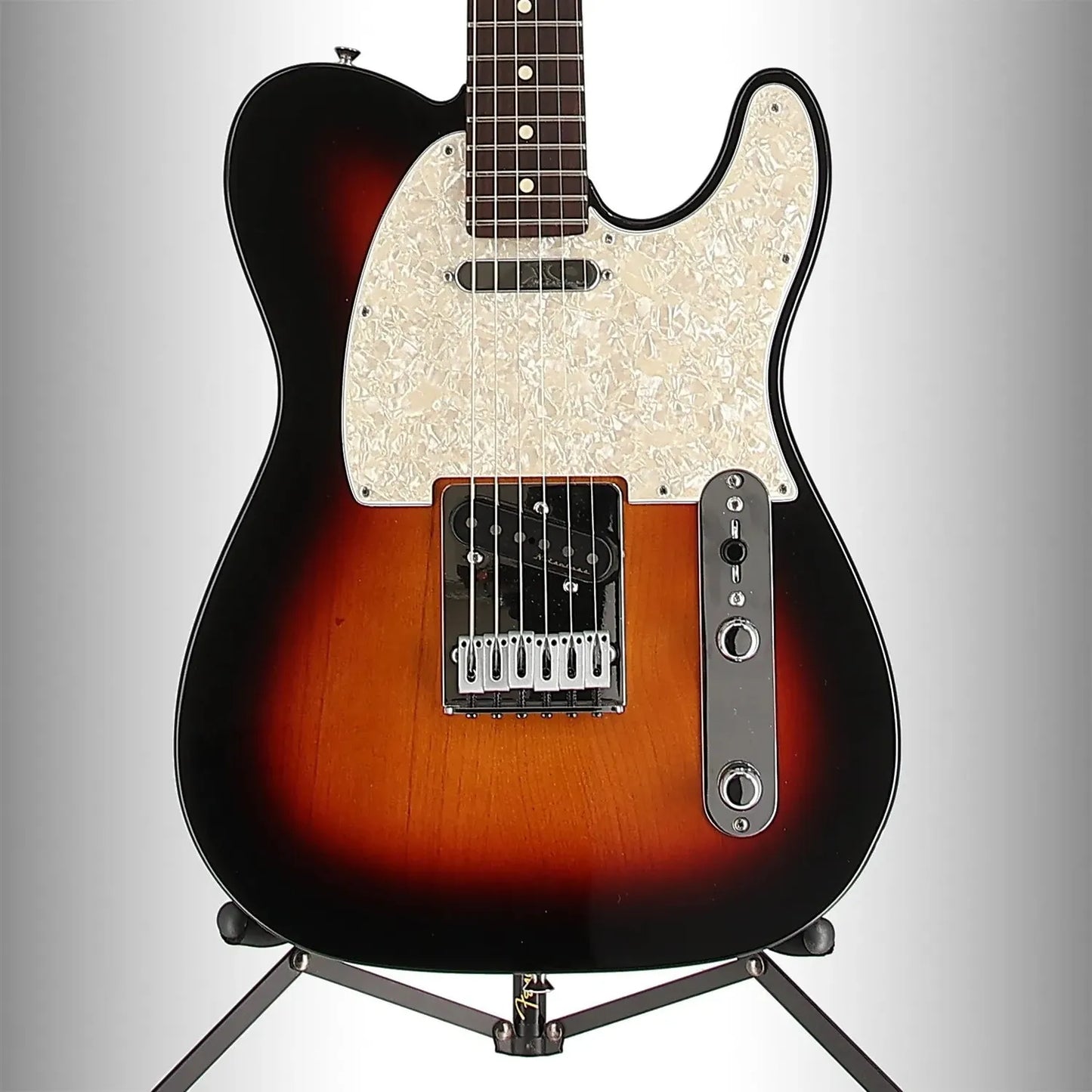Player II Modified Telecaster, Rosewood Fingerboard, 3 Tone Sunburst (B10) (02645)