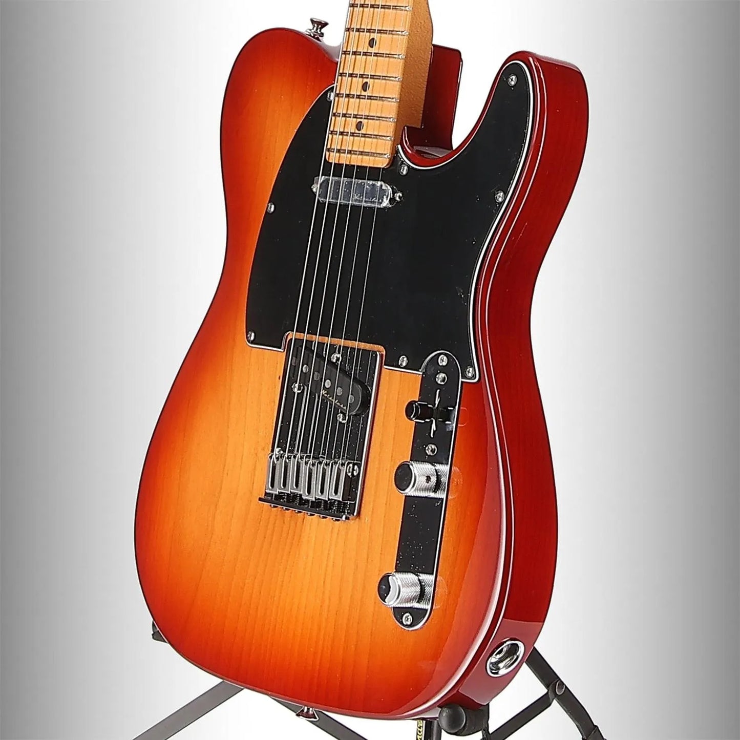 Player Plus Telecaster, Maple Fingerboard, Sienna Sunburst (X3) (76103)