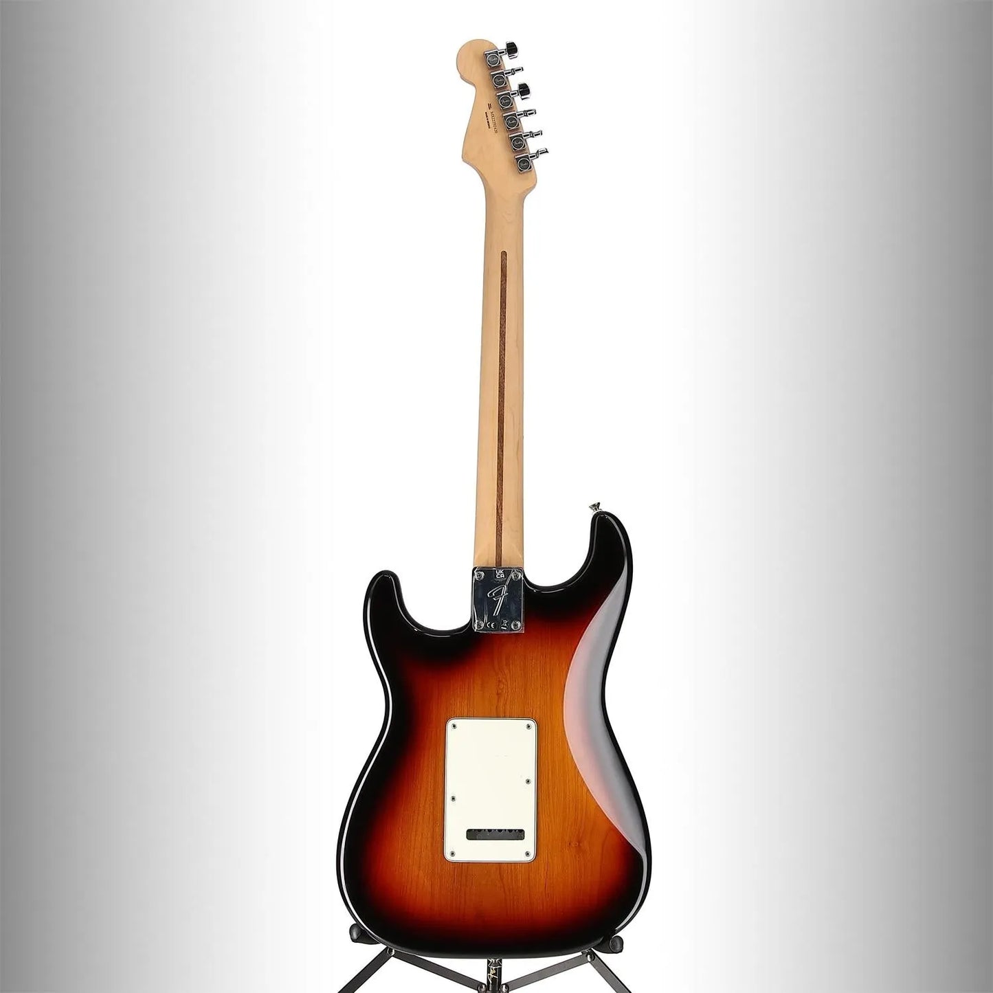 Player Stratocaster HSS, Maple Fingerboard, 3-Color Sunburst (S3) (92420)