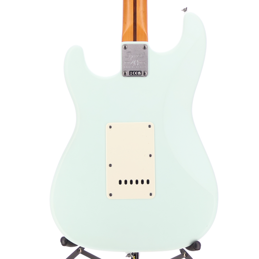 Squier 40th Anniversary Stratocaster, Vintage Edition, Maple Fingerboard, Gold Anodized Pickguard, Satin Sonic Blue (SR) (06328)