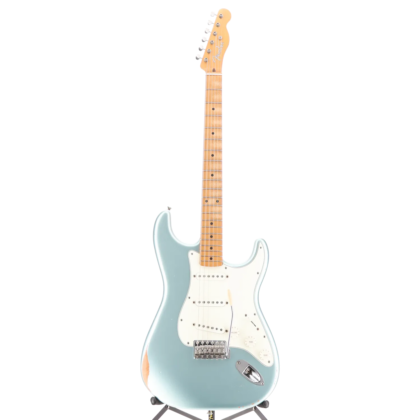 Vintera Road Worn Mischief Maker Stratocaster, Maple Fingerboard, Firemist Silver (OC4) (78968)
