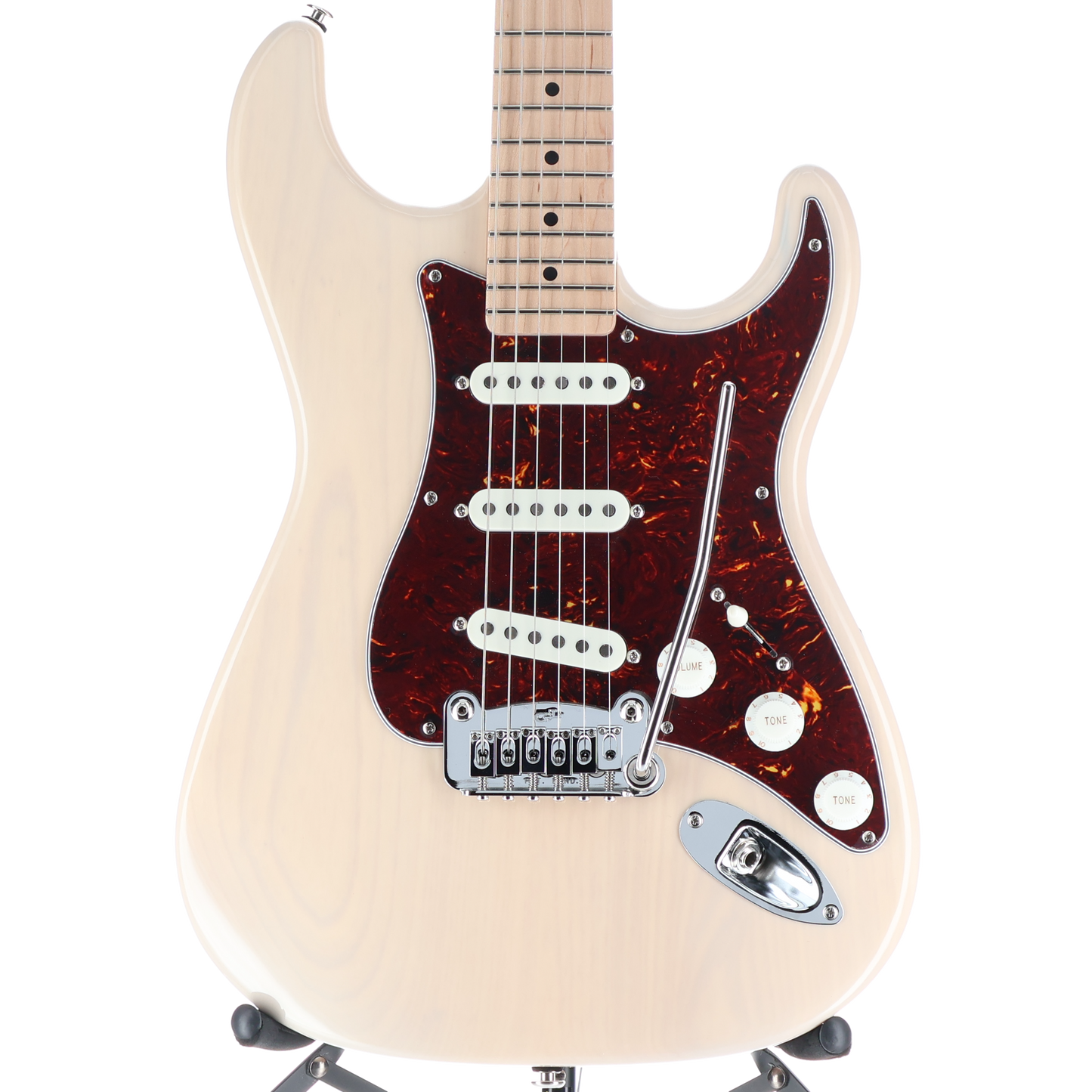 G&L Fullerton Deluxe Legacy, MP Blonde over Swamp Ash (03206)