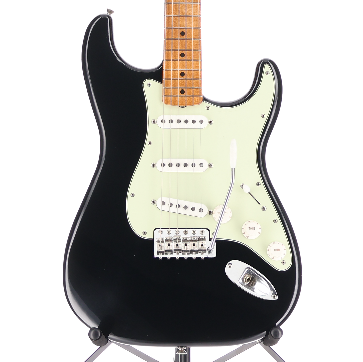 Fender Vintera® II Road Worn® '60s Stratocaster®, Maple Fingerboard, Black (M3)(95825) (95825)