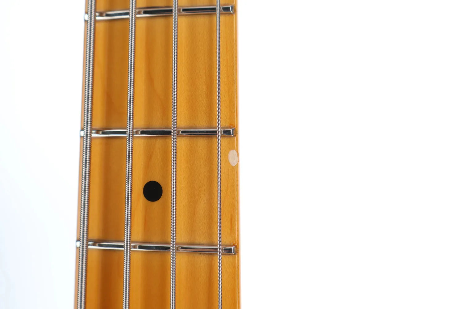 American Professional II Precision Bass, Maple Fingerboard, Olympic White (D2) (88686)