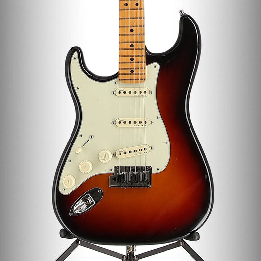 American Ultra Stratocaster Left-Hand, Maple Fingerboard, Ultraburst (RC1) (00473)
