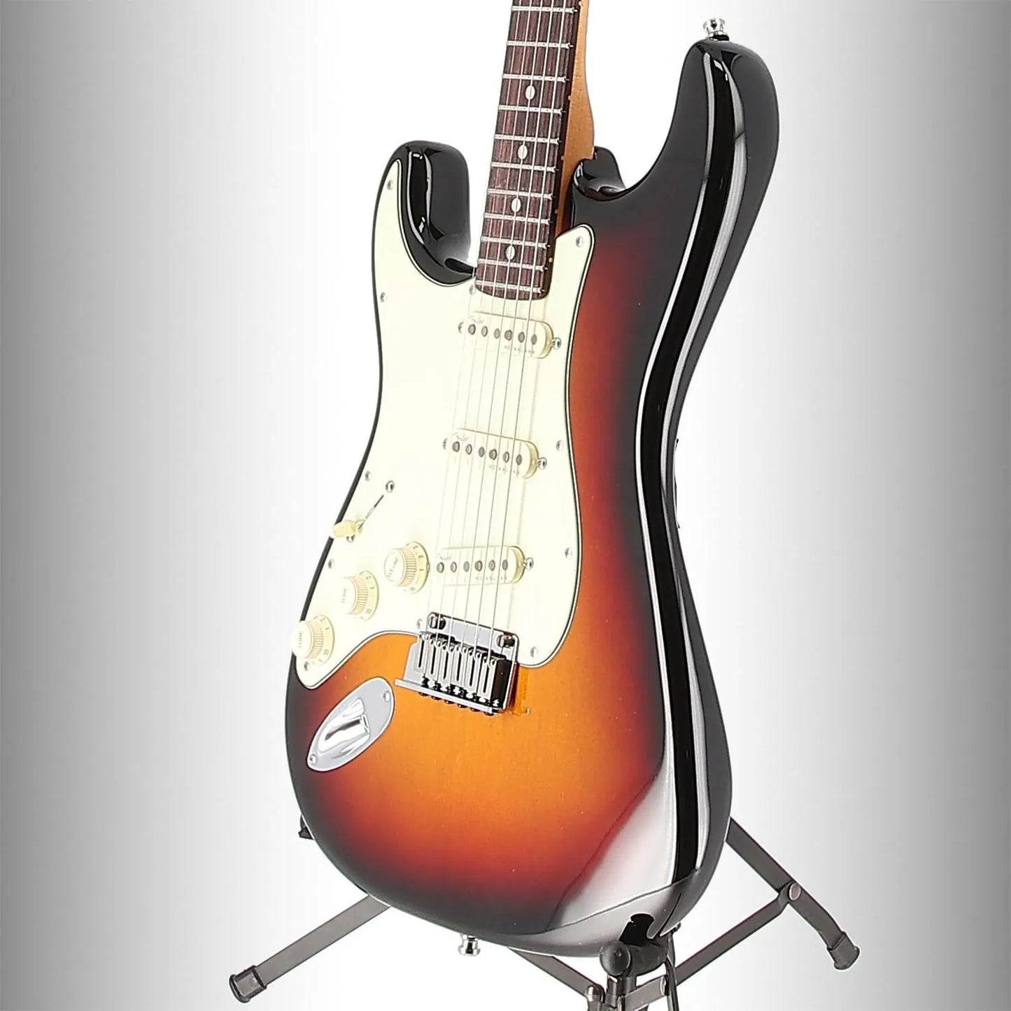 American Ultra Stratocaster Left-Hand, Rosewood Fingerboard, Ultraburst (RC4) (00475)