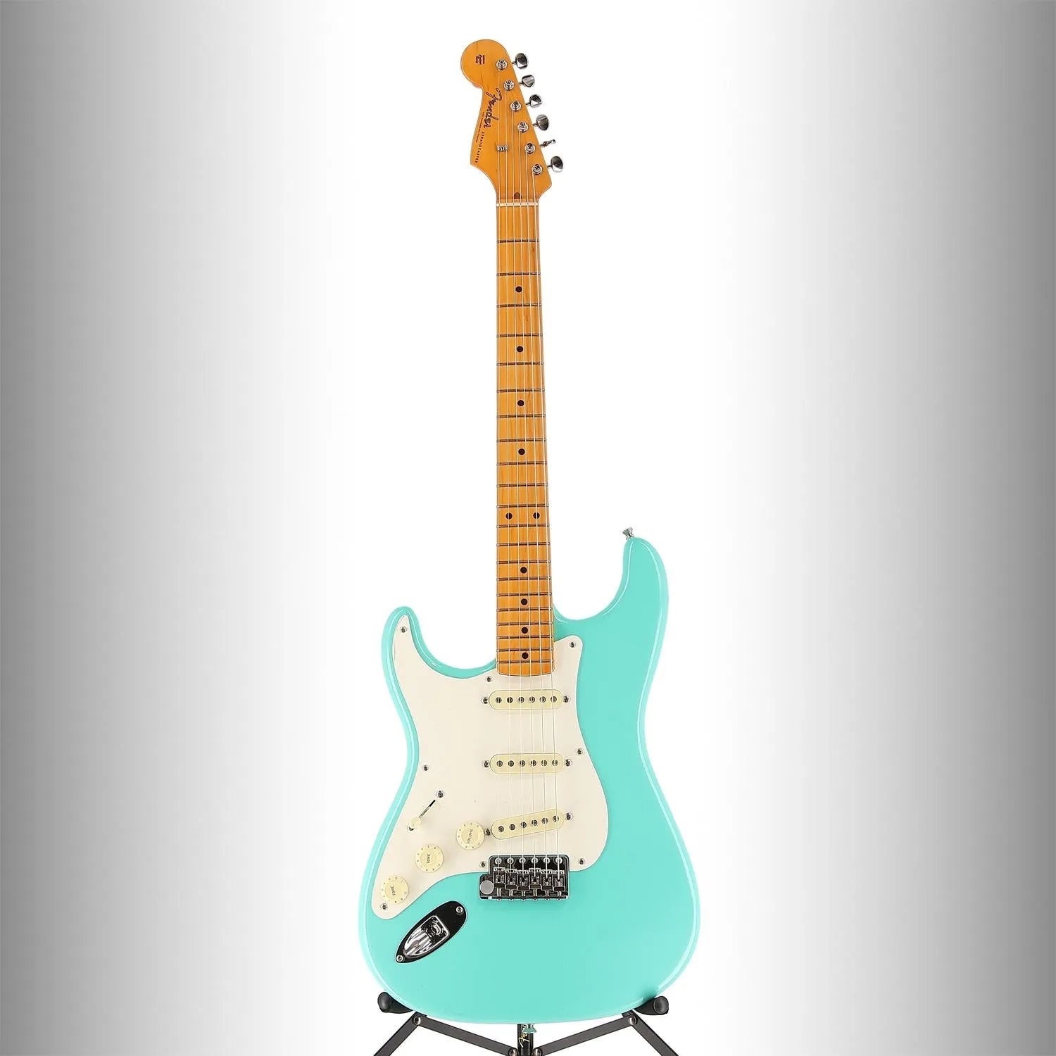 American Vintage II 1957 Stratocaster Left-Hand, Maple Fingerboard, Sea Foam Green (RC3) (43667)