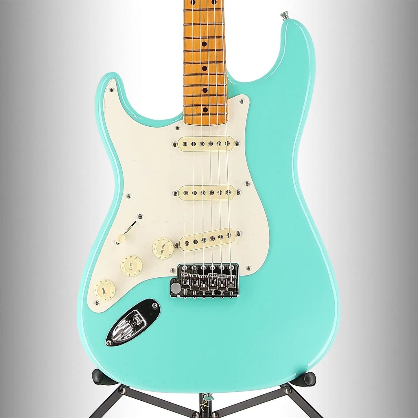 American Vintage II 1957 Stratocaster Left-Hand, Maple Fingerboard, Sea Foam Green (RC3) (43667)
