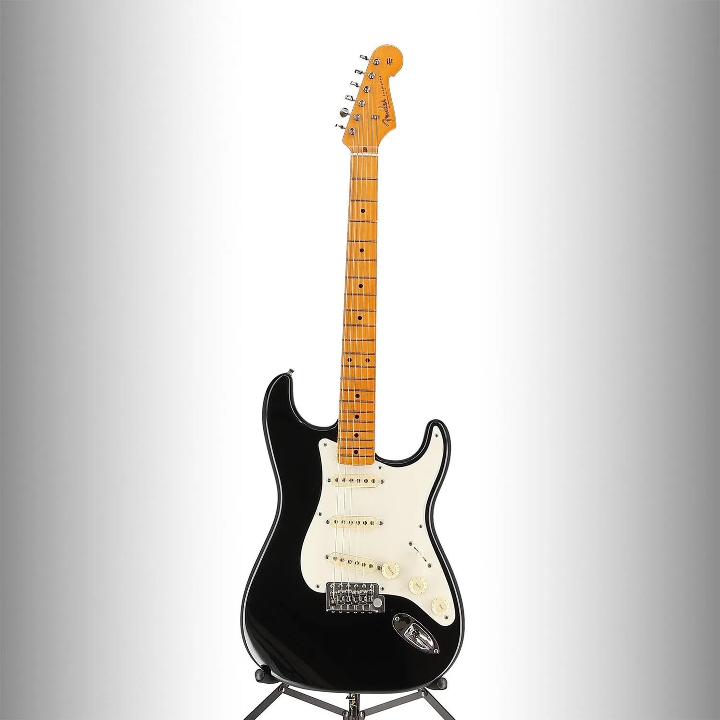 American Vintage II 1957 Stratocaster®, Maple Fingerboard, Black (EF8) (47489)