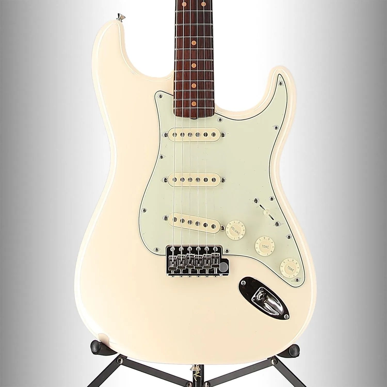American Vintage II 1961 Stratocaster, Rosewood Fingerboard, Olympic White (R7) (38650)