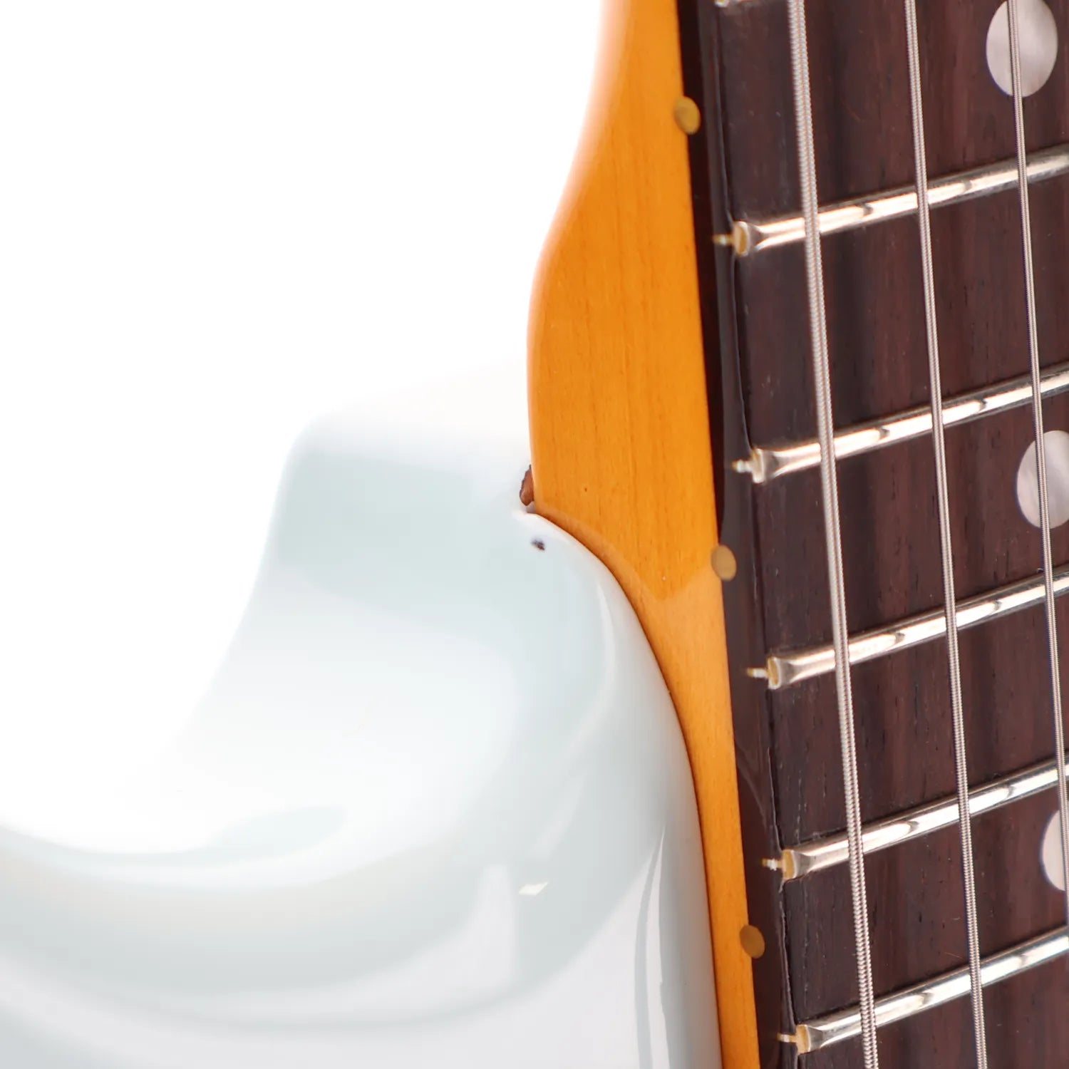 American Vintage II 1965 Stratocaster, Round-Lam Rosewood Fingerboard, Sonic Blue (BB10) (63203)