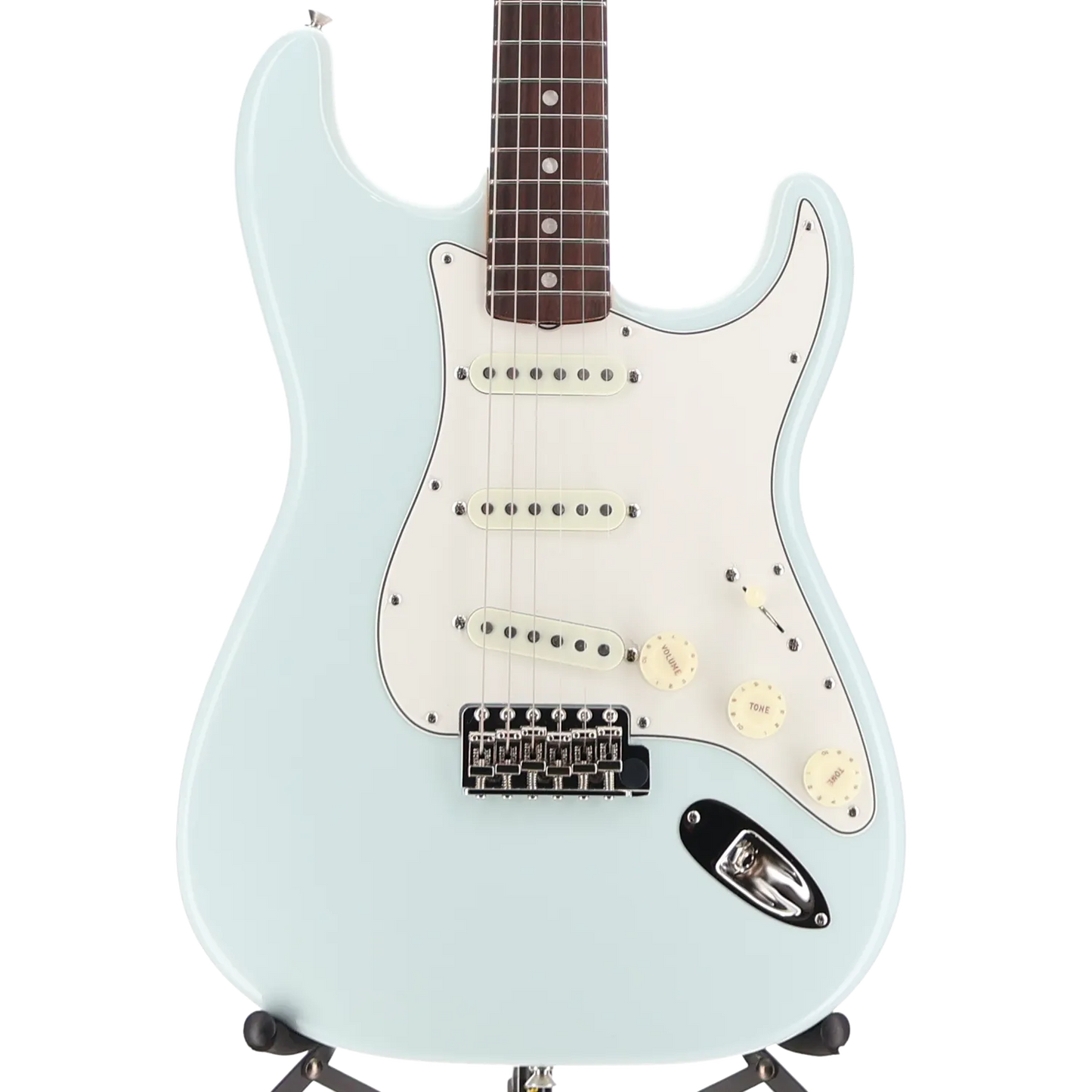 American Vintage II 1965 Stratocaster, Round-Lam Rosewood Fingerboard, Sonic Blue (BB10) (63203)