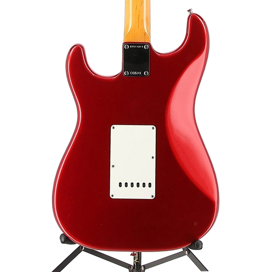 American Vintage II 1965 Stratocaster®, Round-Lam Rosewood Fingerboard, Candy Apple Red (L7) (51813)