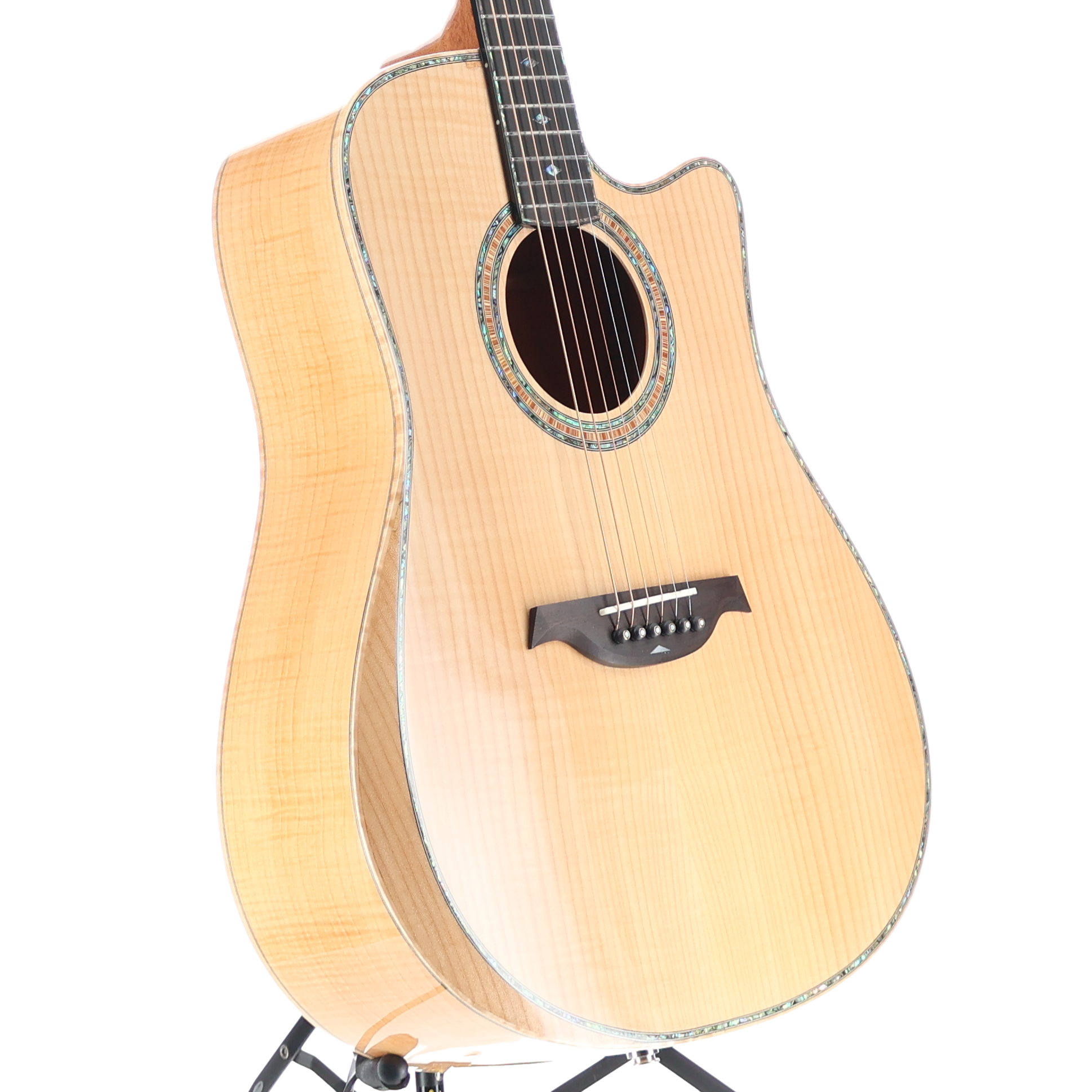 BC Rich 6-string Acoustic-electric with Maple Top, Maple Back and Sides, Mahogany Neck, and Ebony Fingerboard - Flame Maple (P) (00008)