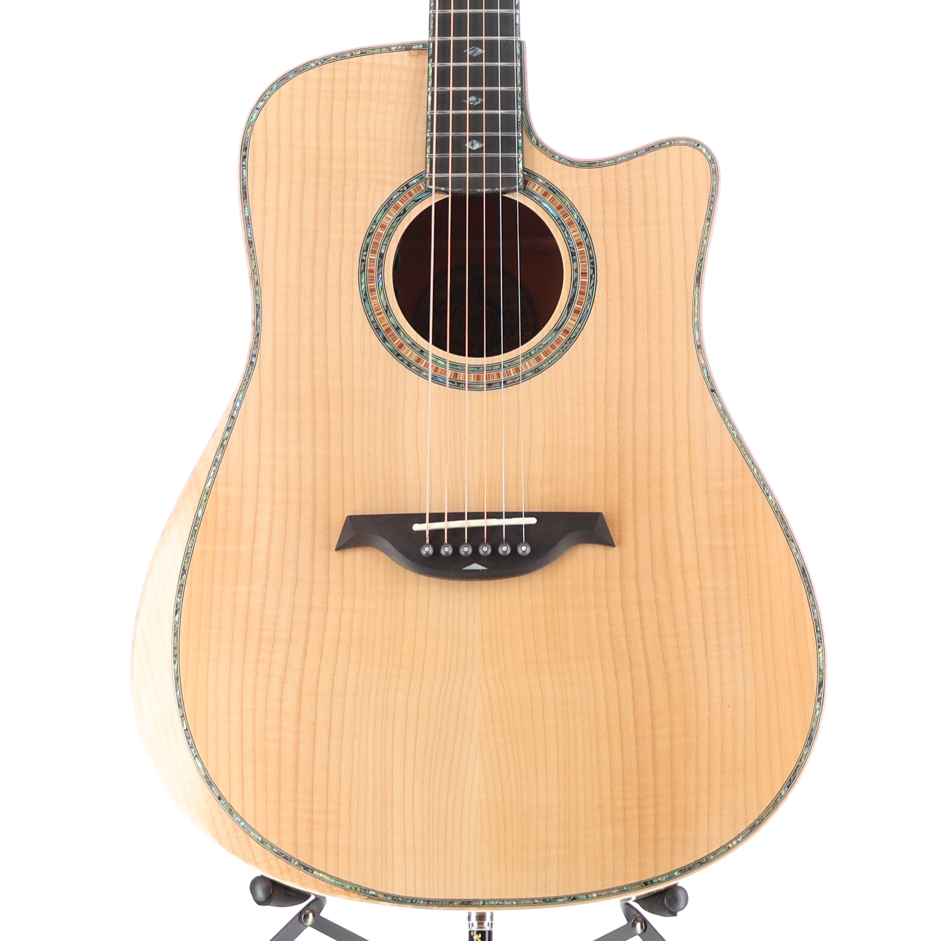 BC Rich 6-string Acoustic-electric with Maple Top, Maple Back and Sides, Mahogany Neck, and Ebony Fingerboard - Flame Maple (P) (00008)