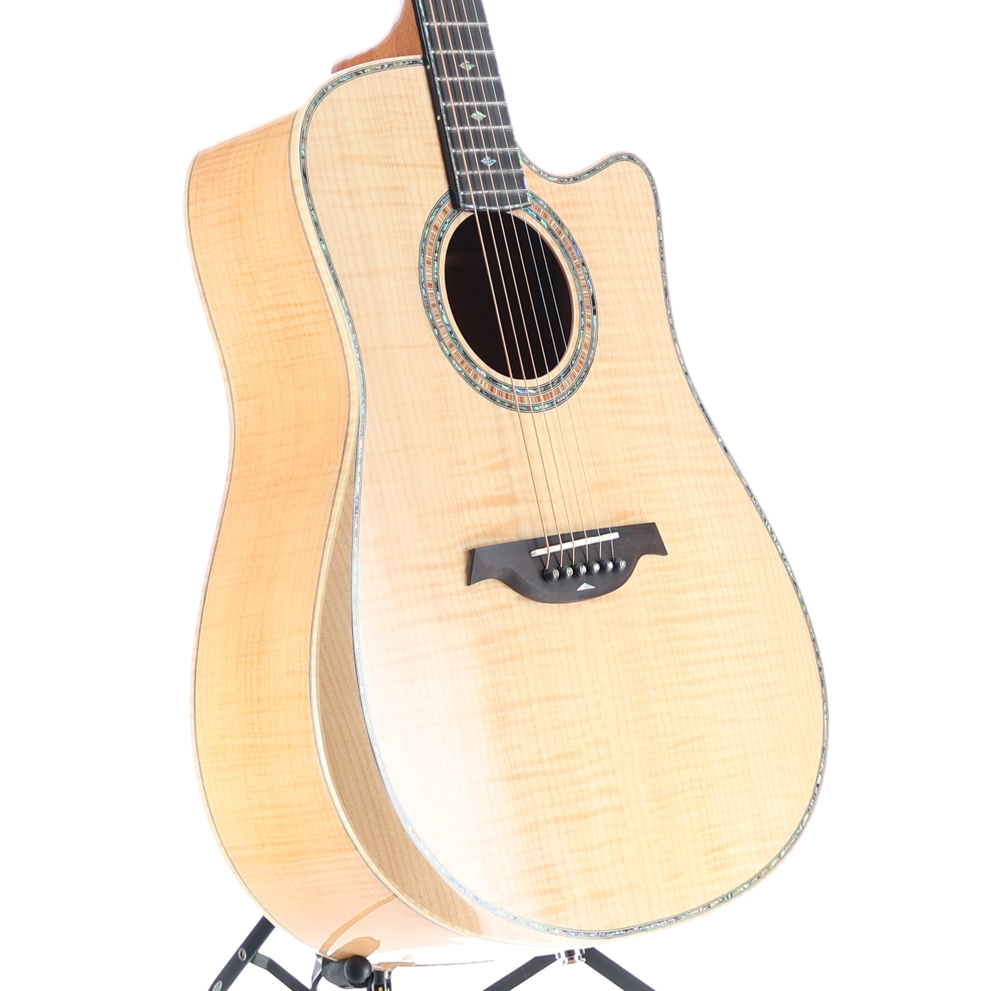 BC Rich 6-string Acoustic-electric with Maple Top, Maple Back and Sides, Mahogany Neck, and Ebony Fingerboard - Flame Maple (P) (00027)