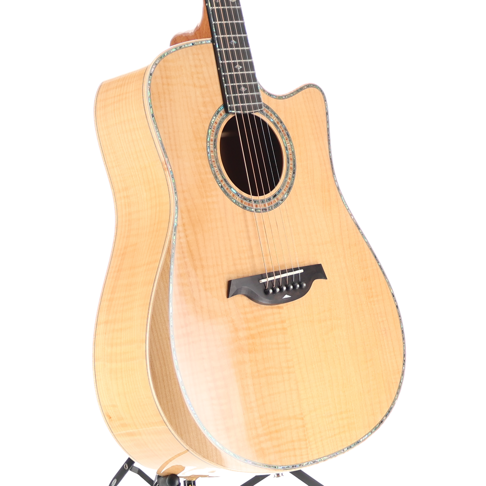 BC Rich 6-string Acoustic-electric with Maple Top, Maple Back and Sides, Mahogany Neck, and Ebony Fingerboard - Flame Maple (P) (00034)