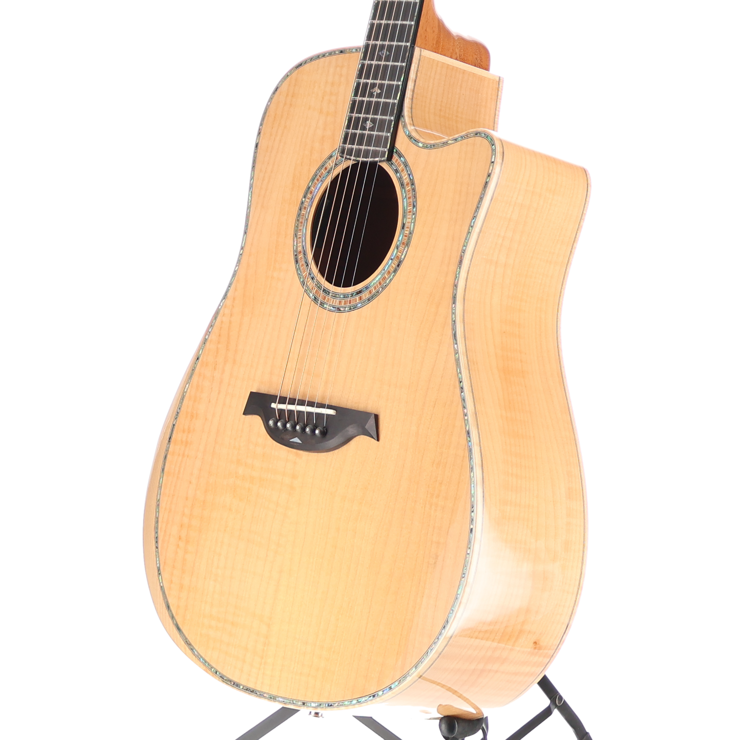 BC Rich 6-string Acoustic-electric with Maple Top, Maple Back and Sides, Mahogany Neck, and Ebony Fingerboard - Flame Maple (P) (00034)