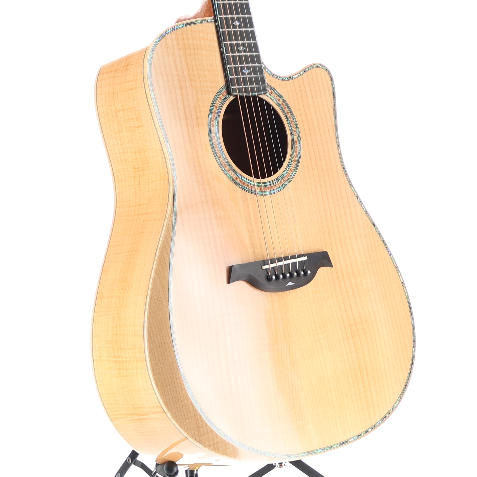 BC Rich 6-string Acoustic-electric with Maple Top, Maple Back and Sides, Mahogany Neck, and Ebony Fingerboard - Flame Maple (P) (00037)