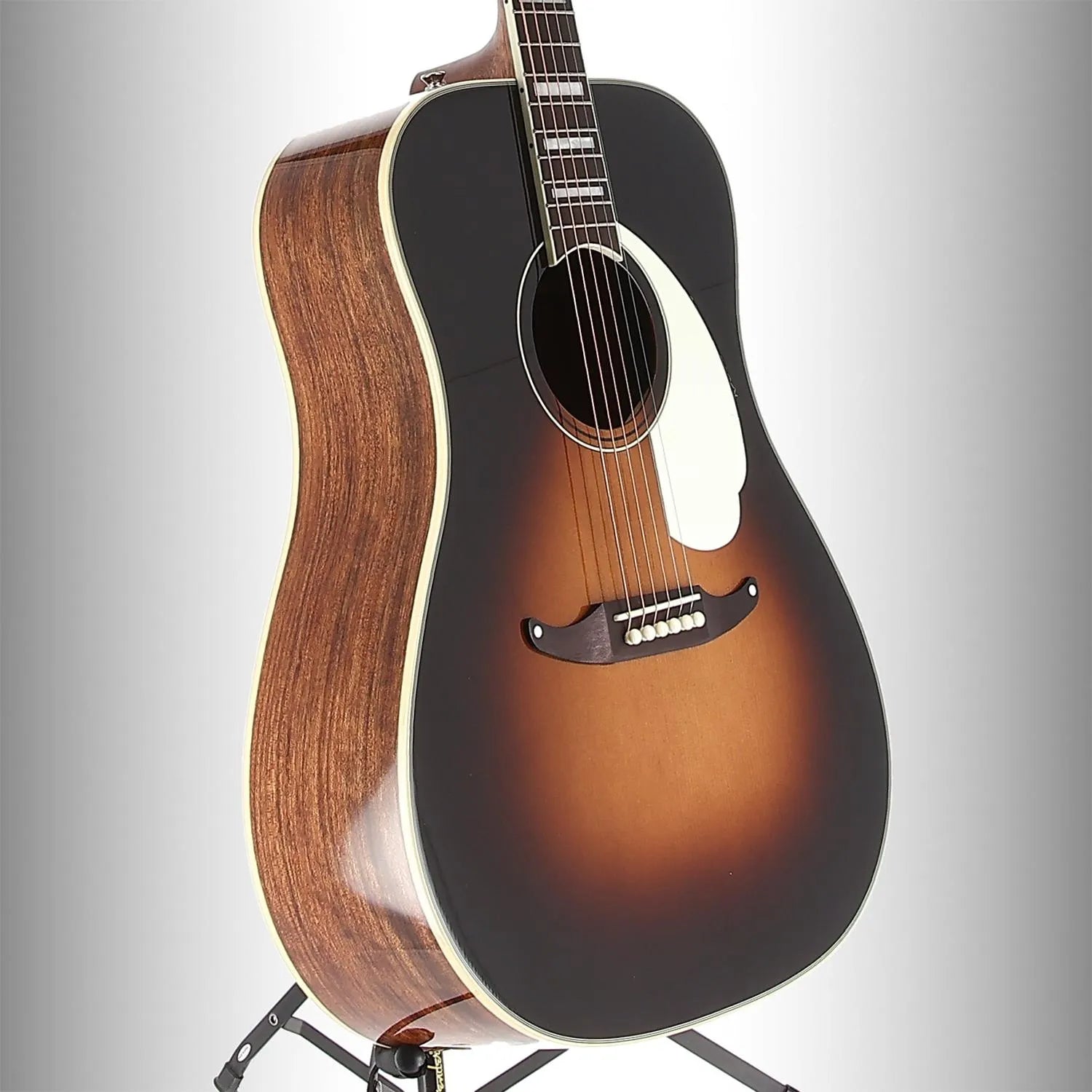 California Vintage King with Case, Aged White Pickguard, Mojave (RC4) (03903)
