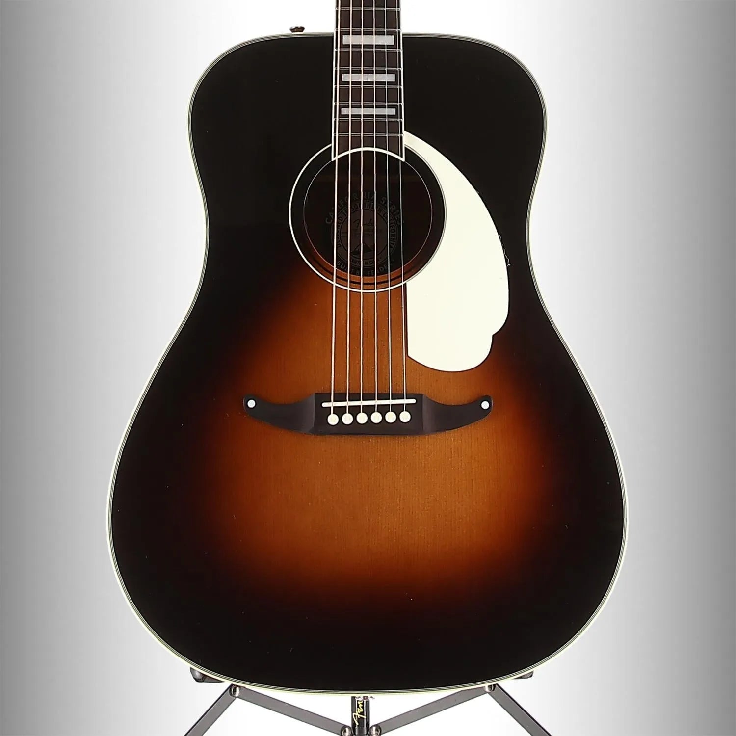 California Vintage King with Case, Aged White Pickguard, Mojave (RC4) (03903)