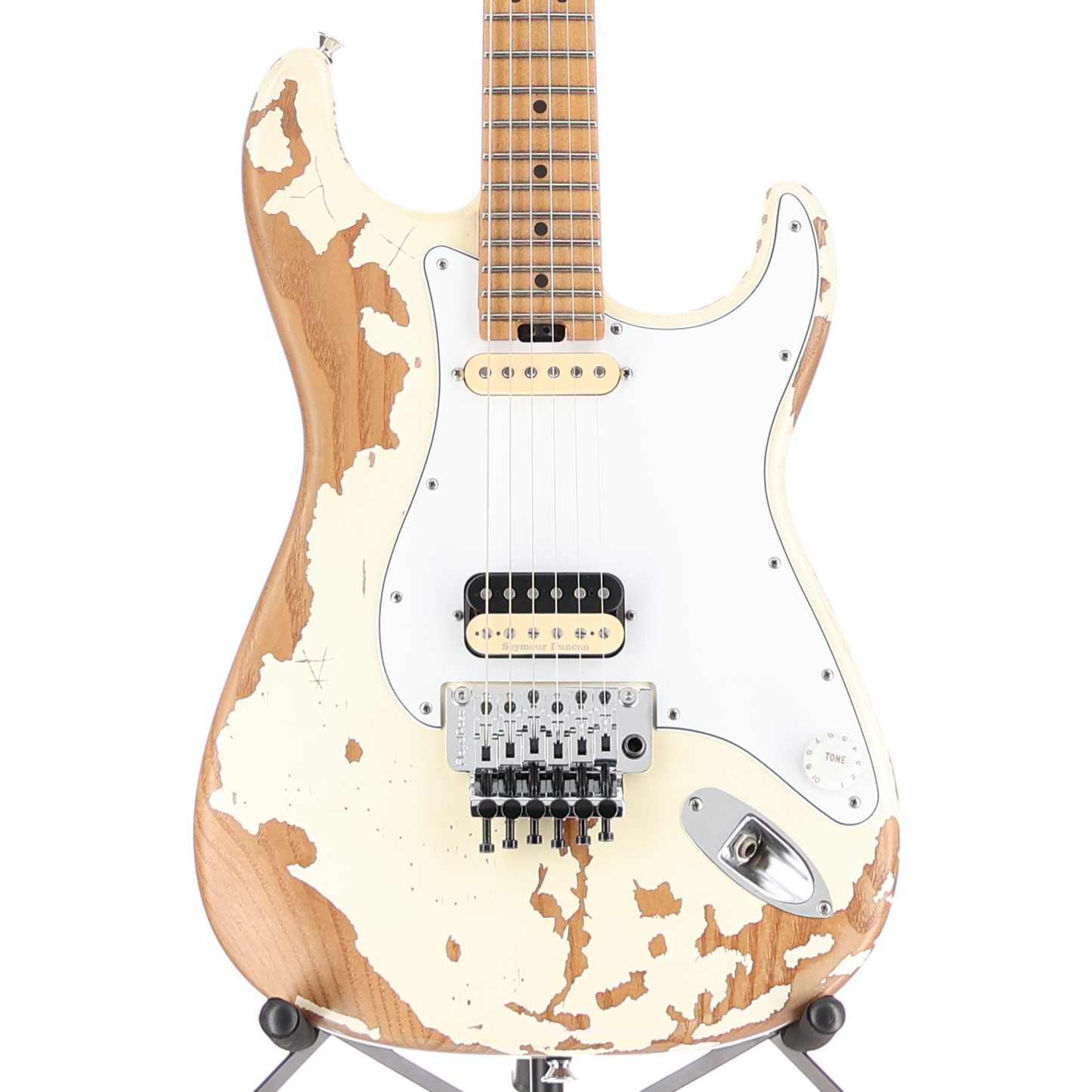 Charvel Henrik Danhage Limited Edition Signature Pro-Mod So-Cal Style 1 HS FR M, Maple Fingerboard, White Relic (G10) (42580)