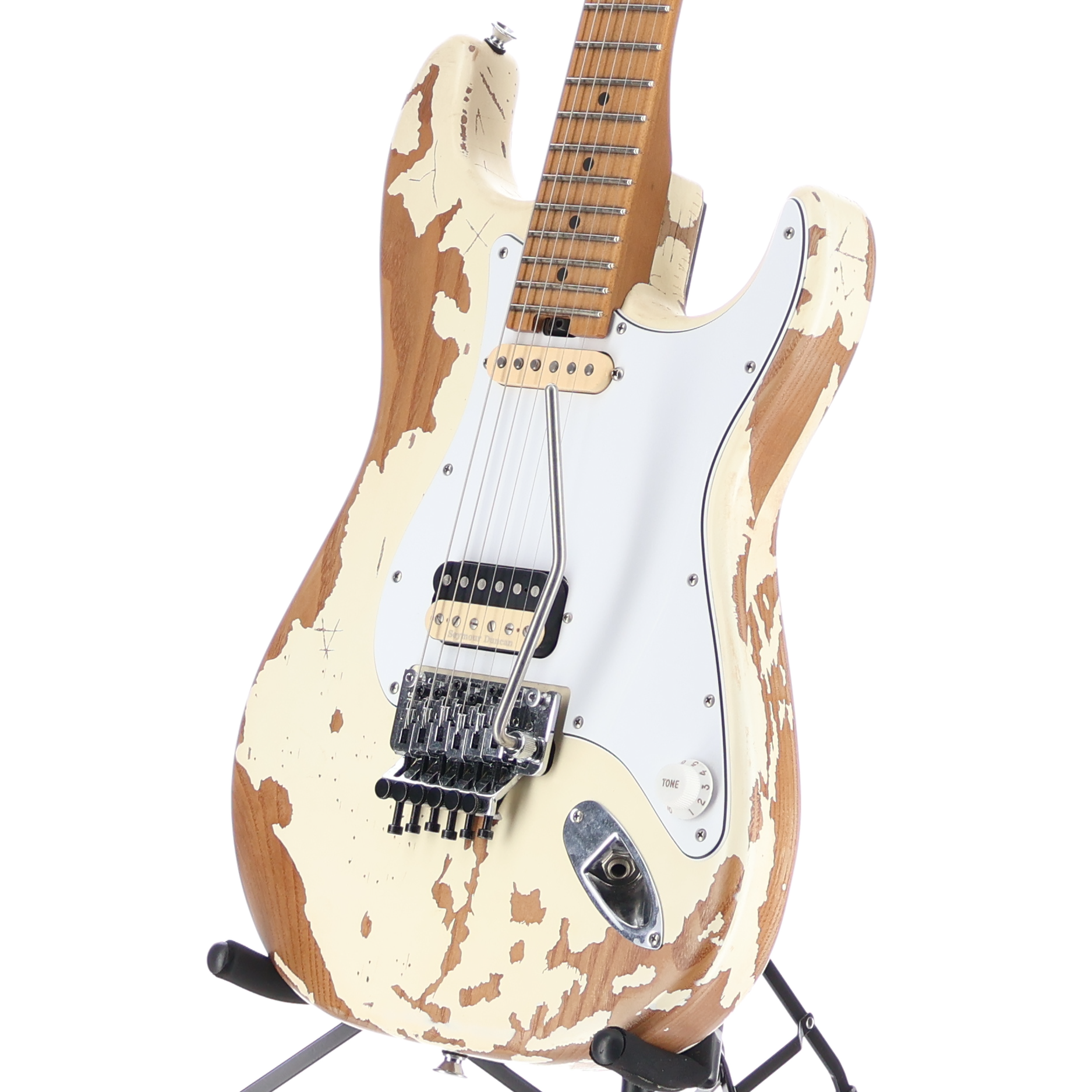 Charvel Henrik Danhage Limited Edition Signature Pro-Mod So-Cal Style 1 HS FR M, Maple Fingerboard, White Relic (V3)(42580) (42580)