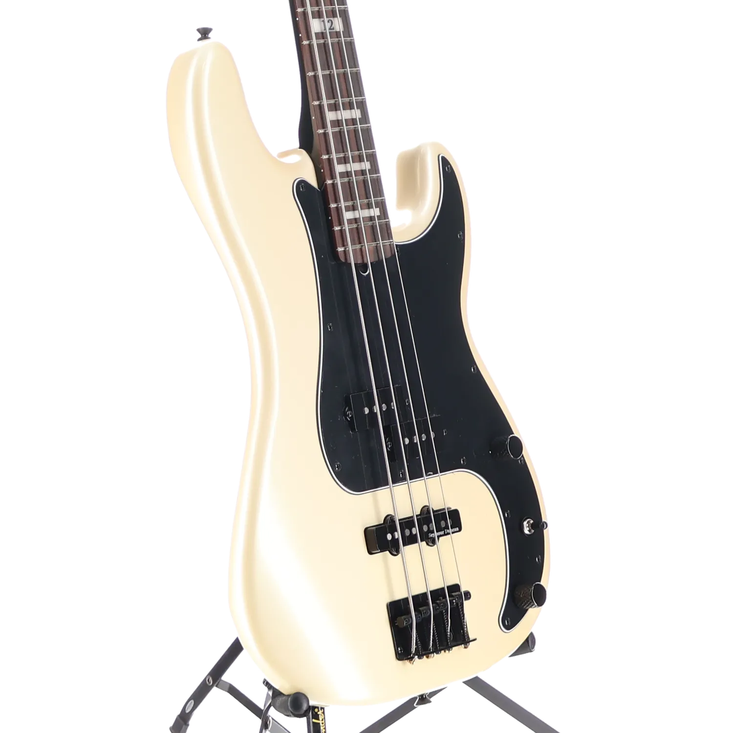 Duff McKagan Deluxe Precision Bass, Rosewood Fingerboard, White Pearl (J8) (01158)