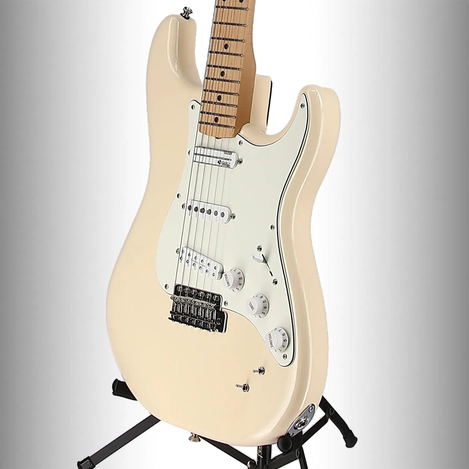 EOB Stratocaster, Maple Fingerboard, Olympic White (I7) (74629)