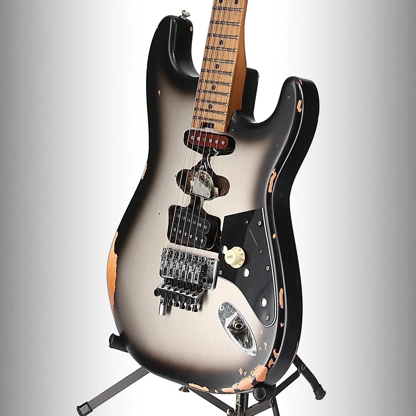 EVH EVH Limited Edition Frankenstein Relic Series, Maple Fingerboard, Silverburst (F1) (14926)